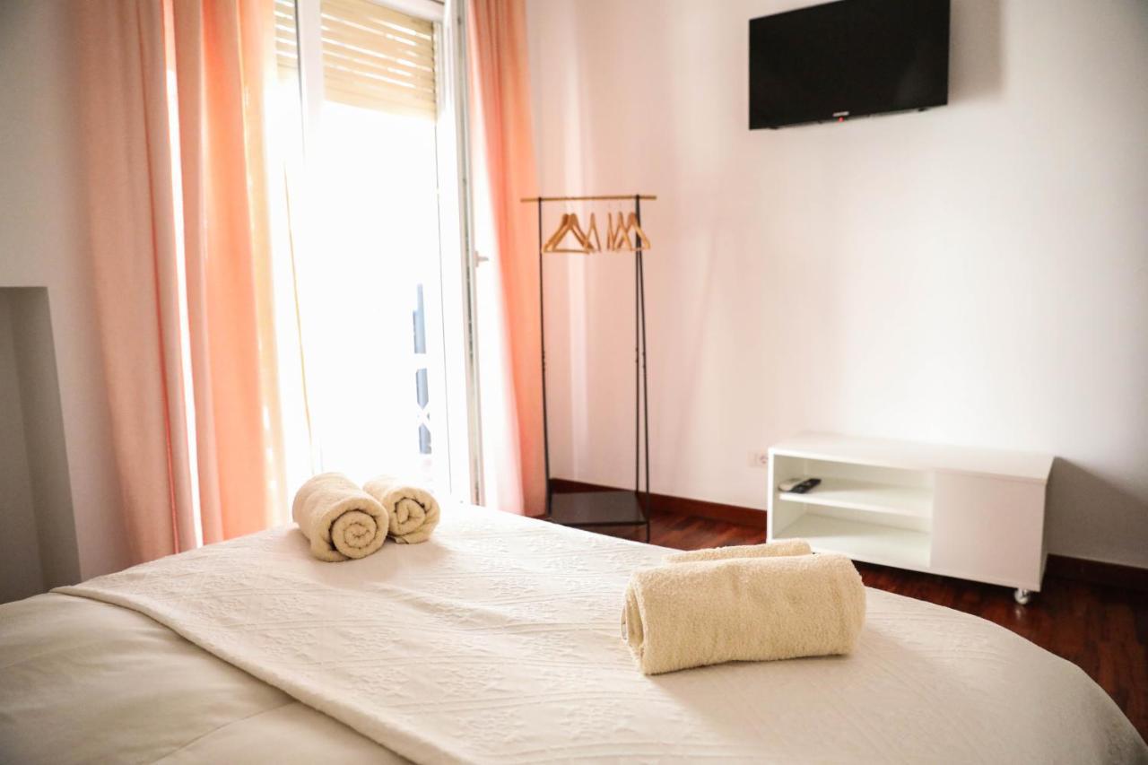 Aura Home Rent Of Rooms With Shared Kitchen Bari Dış mekan fotoğraf
